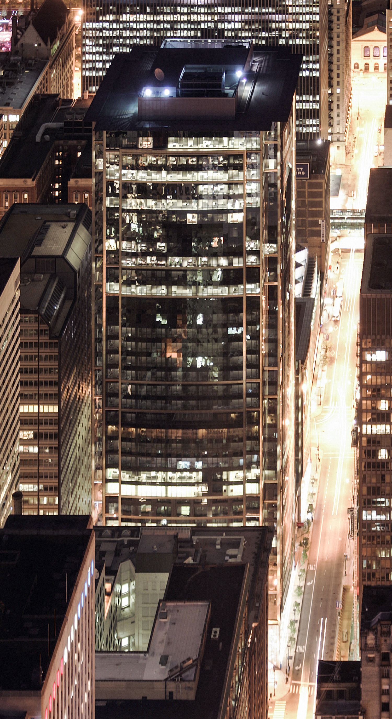 Citadel Center, Chicago - Night view from Sears Tower. © Mathias Beinling